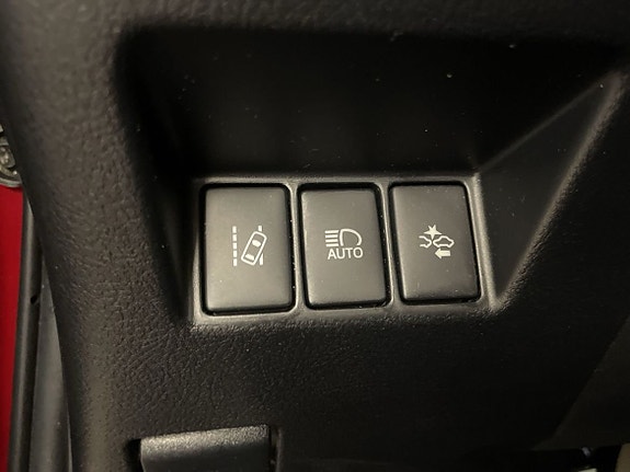 Toyota Yaris 13 of 15