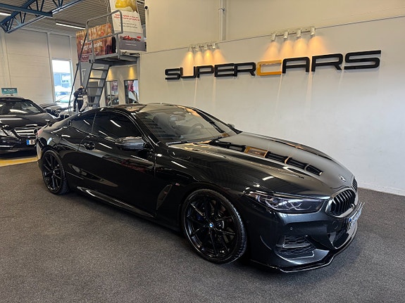 BMW M850i 4 of 27