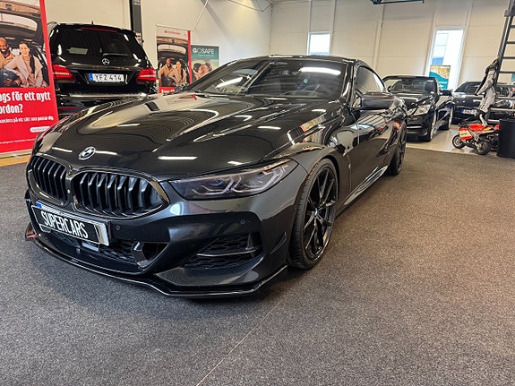 BMW M850i 3 of 27