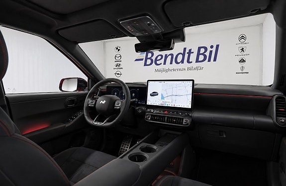 Hyundai IONIQ 3 of 8