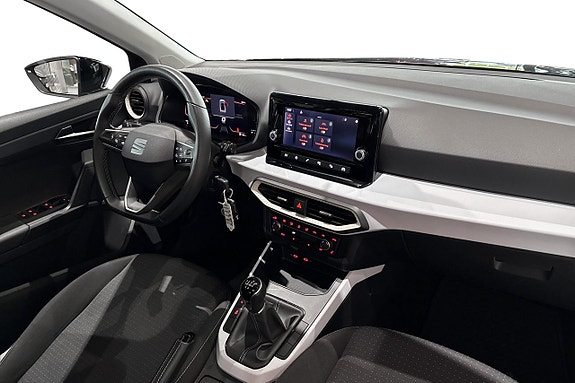 Seat Arona 14 of 25