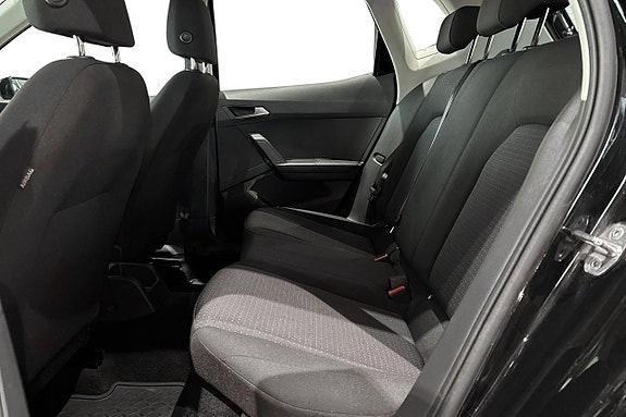 Seat Arona 15 of 25