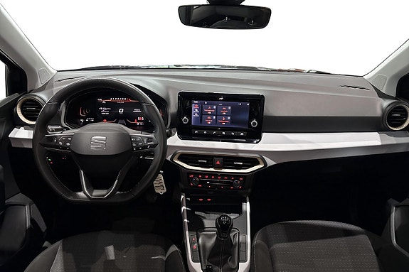 Seat Arona 16 of 25