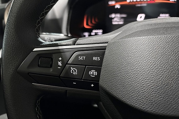 Seat Arona 18 of 25