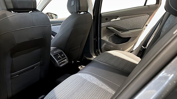 Skoda Superb 12 of 14