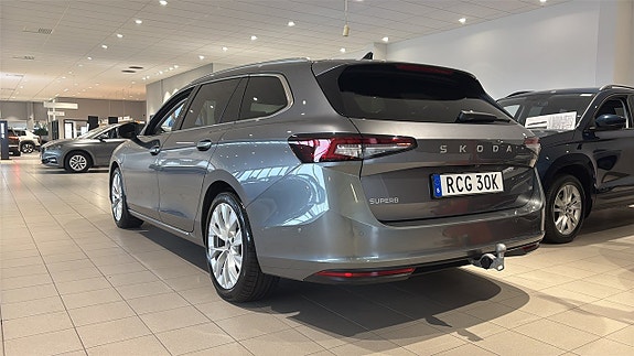 Skoda Superb 3 of 14