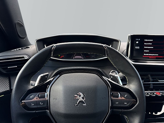 Peugeot 2008 14 of 15