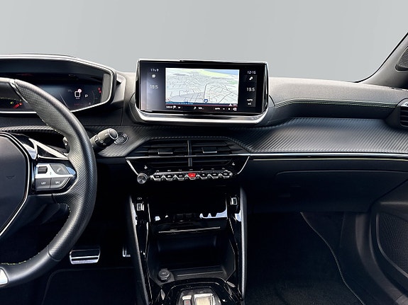 Peugeot 2008 12 of 15