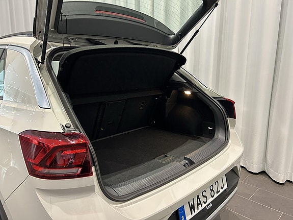 Volkswagen T-Roc 4 of 14
