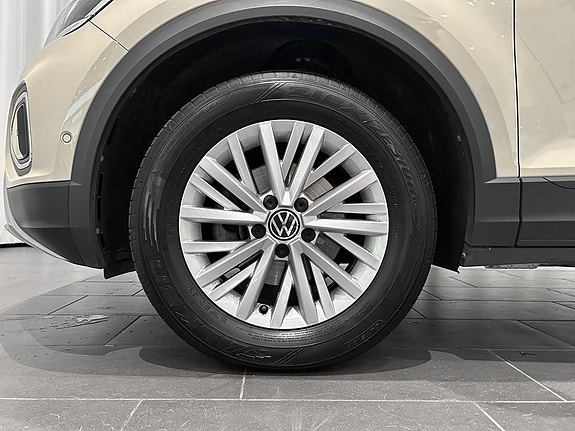 Volkswagen T-Roc 5 of 14