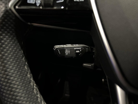 Audi Q8 e-tron 14 of 19