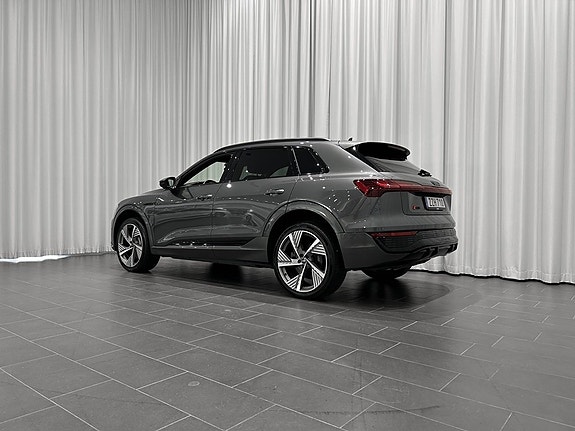 Audi Q8 e-tron 3 of 19