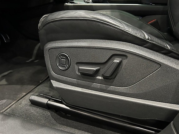 Audi Q8 e-tron 7 of 19