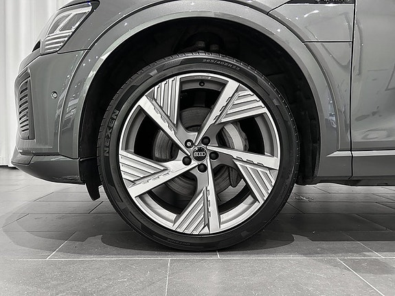 Audi Q8 e-tron 5 of 19