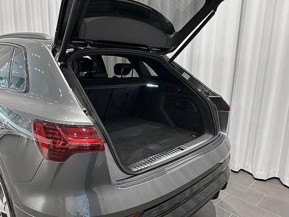 Audi Q8 e-tron 4 of 19