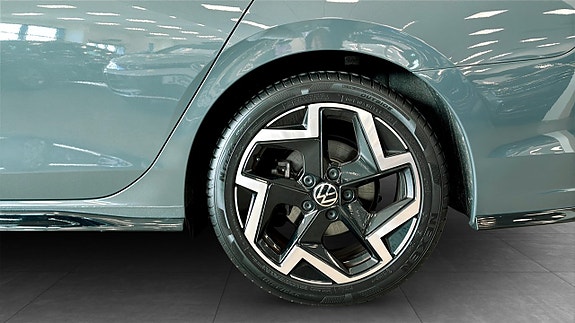 Volkswagen Golf I 6 of 22