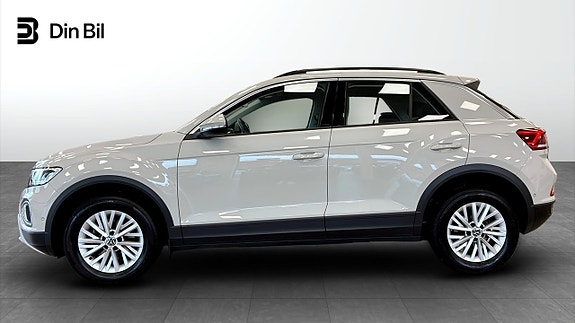 Volkswagen T-Roc 2 of 13