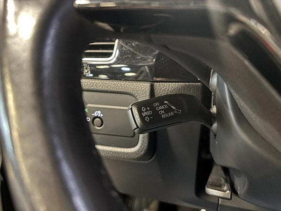 Volkswagen Touareg 19 of 25