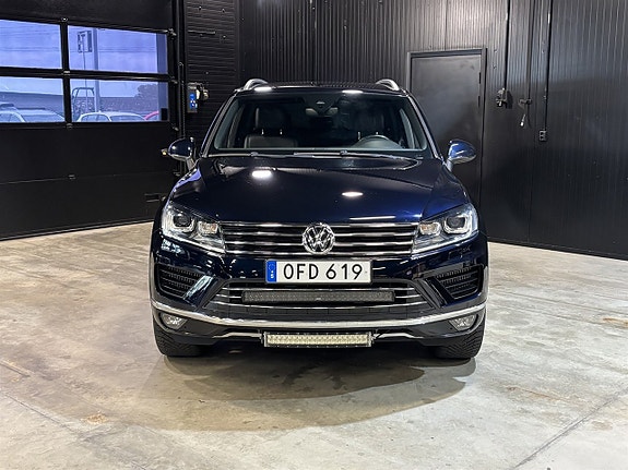 Volkswagen Touareg 2 of 25