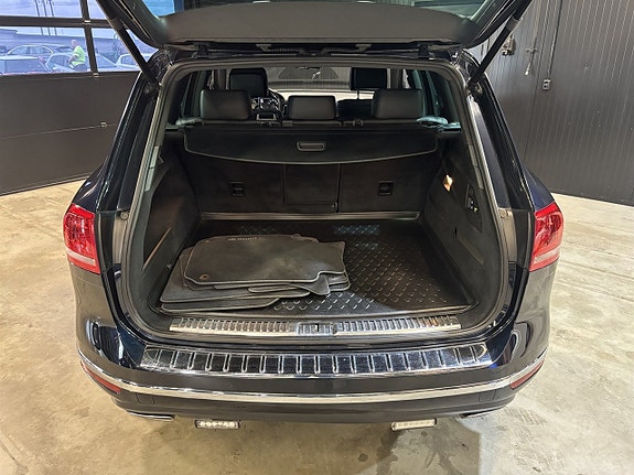 Volkswagen Touareg 21 of 25