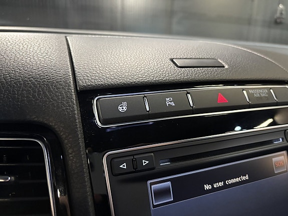 Volkswagen Touareg 17 of 25