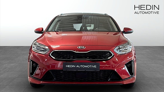 Kia Ceed 8 of 13