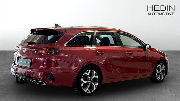 Kia Ceed 2 of 13