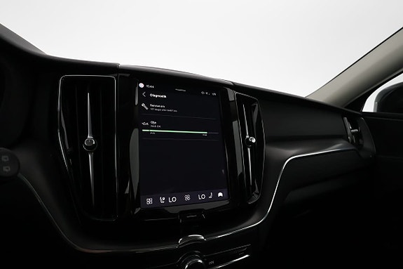 Volvo XC60 14 of 17