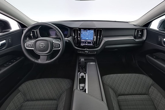 Volvo XC60 7 of 17