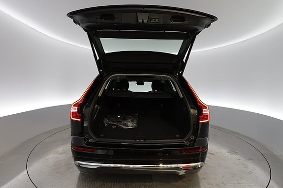 Volvo XC60 16 of 17