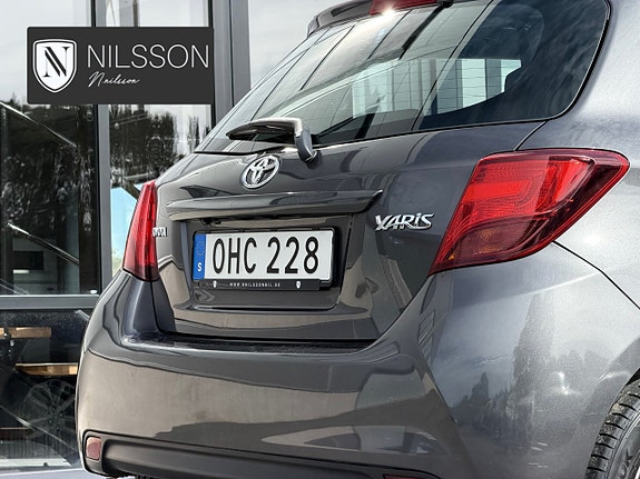 Toyota Yaris 16 of 30