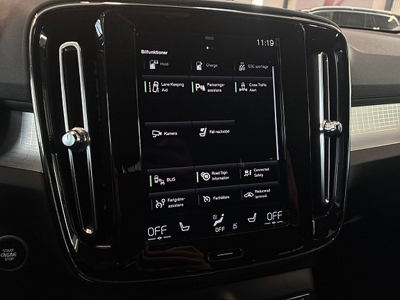 Volvo XC40 24 of 26