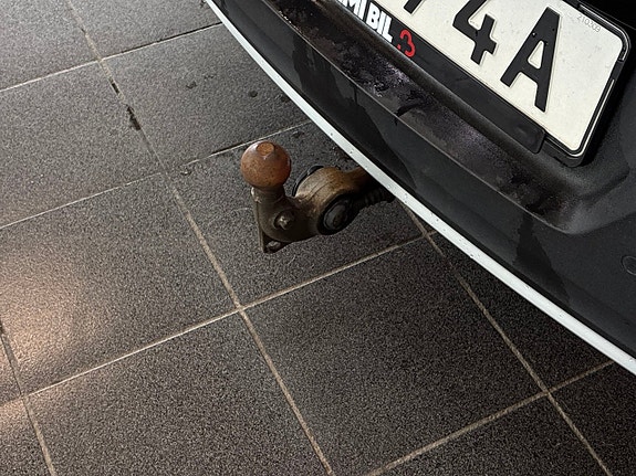 Volvo XC40 7 of 26