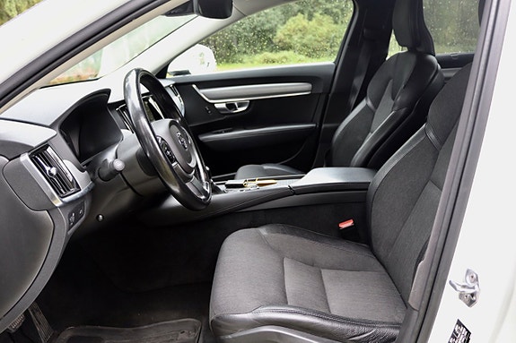 Volvo V90 8 of 15