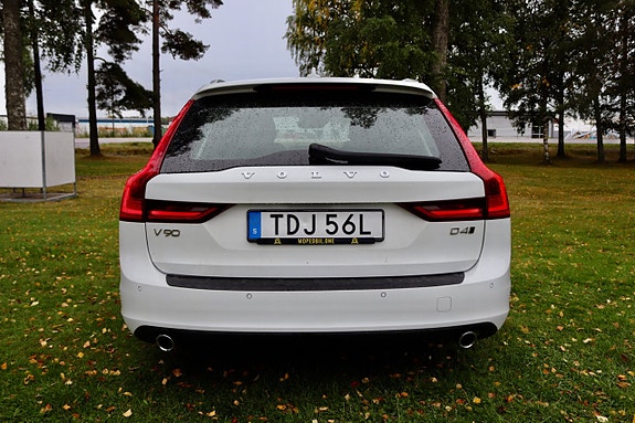 Volvo V90 5 of 15