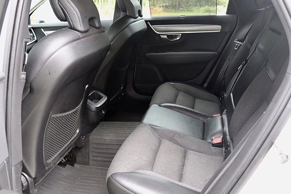 Volvo V90 10 of 15