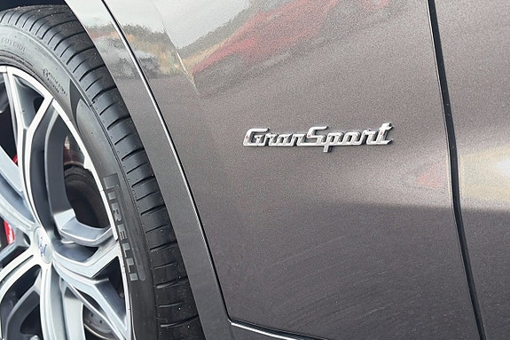 Maserati Levante 6 of 23