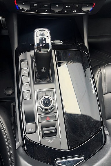 Maserati Levante 15 of 23