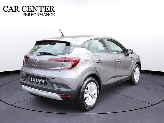 Renault Captur 9 of 18