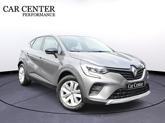 Renault Captur 2 of 18
