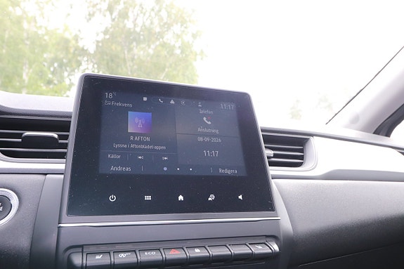 Renault Captur 16 of 18