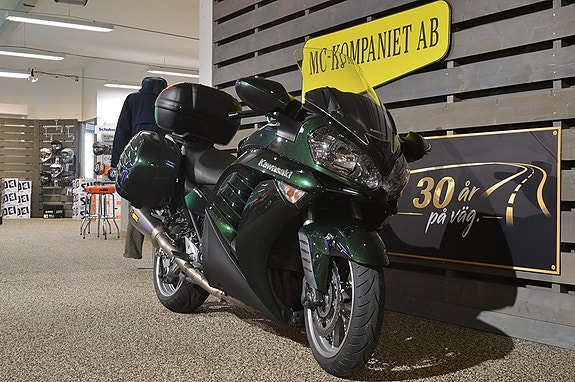 Kawasaki GTR1400 ABS 2 of 7