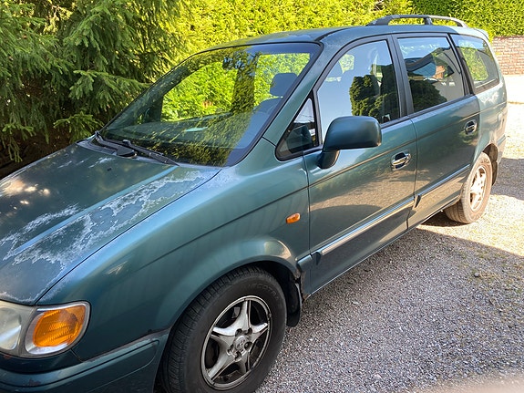 Hyundai Trajet 3 of 6