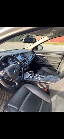 BMW 520d 4 of 5
