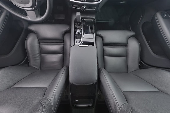 Volvo V60 9 of 17