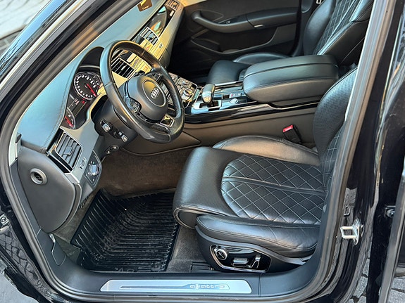 Audi A8 7 of 10