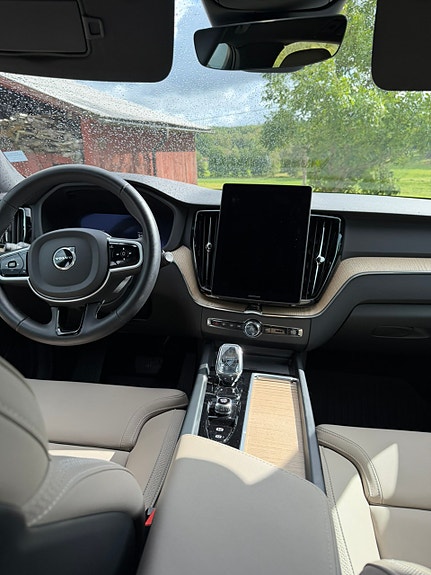 Volvo XC60 4 of 6
