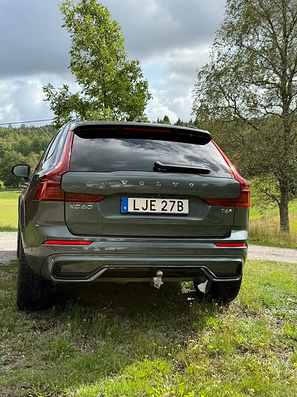 Volvo XC60 2 of 6