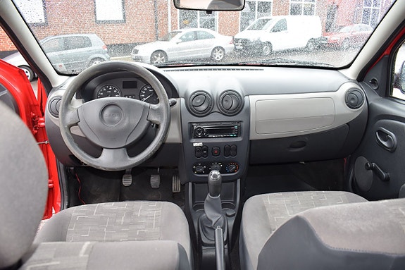 Dacia Sandero 10 of 10