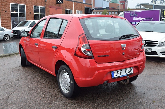 Dacia Sandero 3 of 10